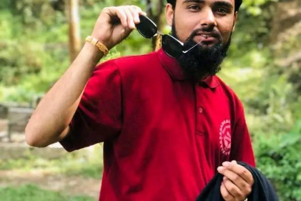 चोखो मायाले घुडा टेक्यो , एक वास्तबिक प्रेम कथा माया भन्दा धन ठुलो