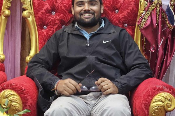 मदनले – मुनालाई,रोमियोले – जुलियटले गरेझै दर्पणको चोखो मायाको अन्त्य ( भाग - १ )