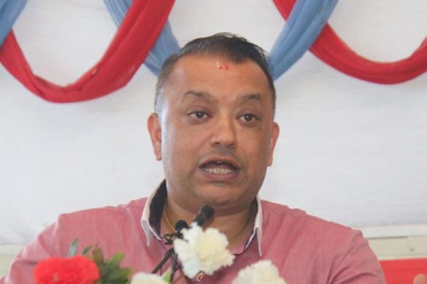 वर्तमान सरकारले काम गर्न सकेन, एक वर्षको काम हेर्दा १०० मा १० अङ्क मात्रै दिन्छु : गगन थापा