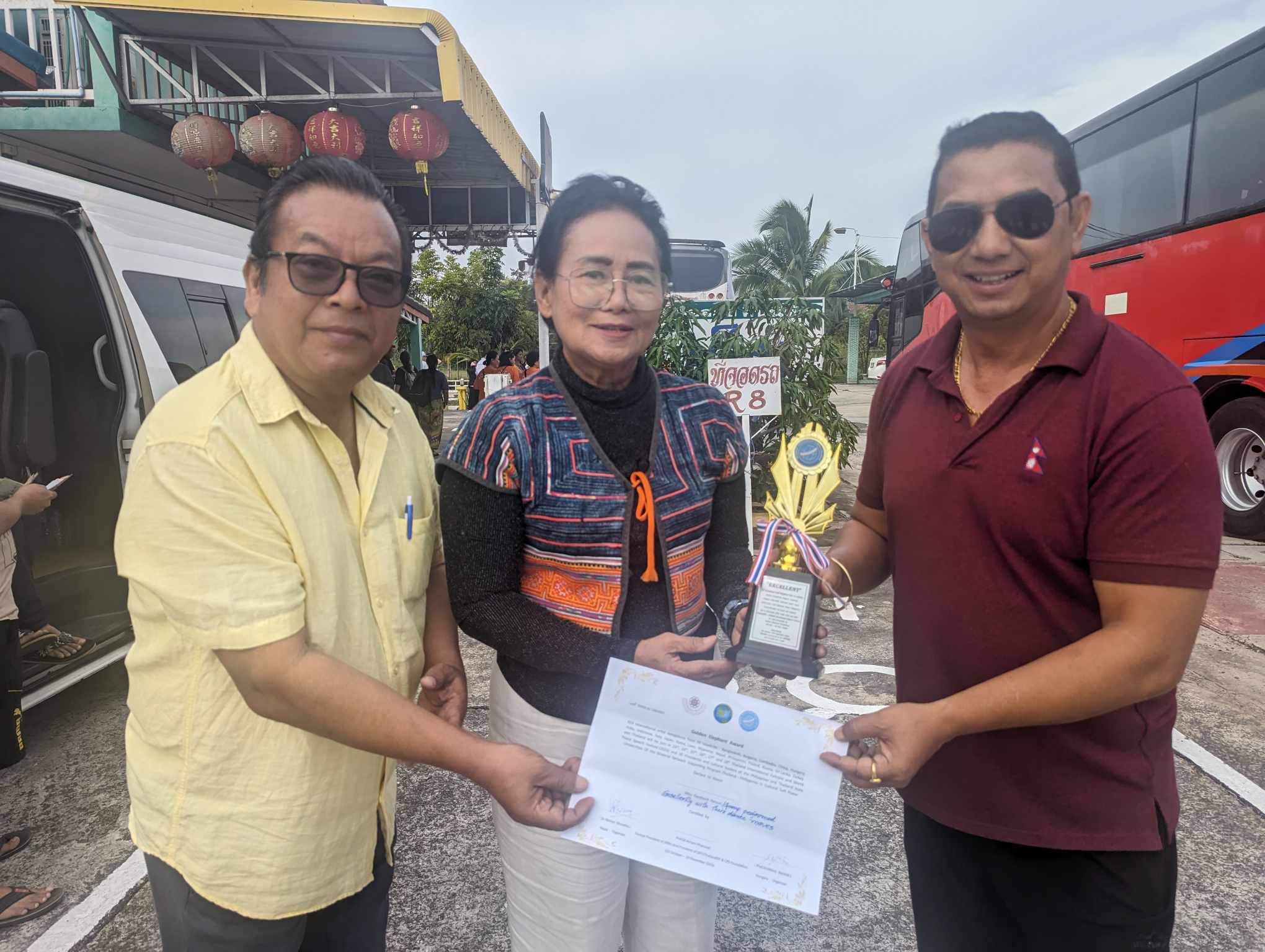 No description available.