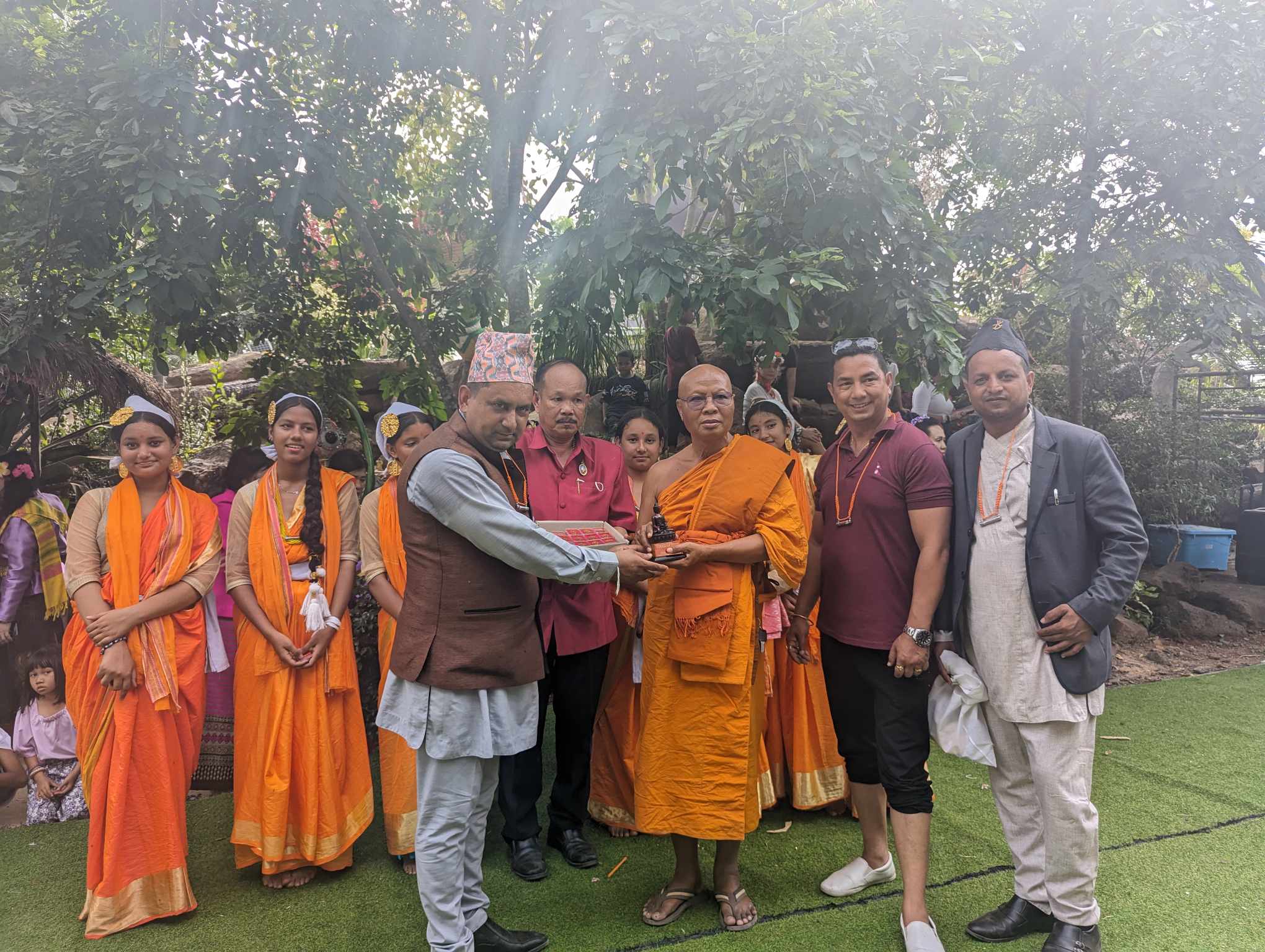 No description available.