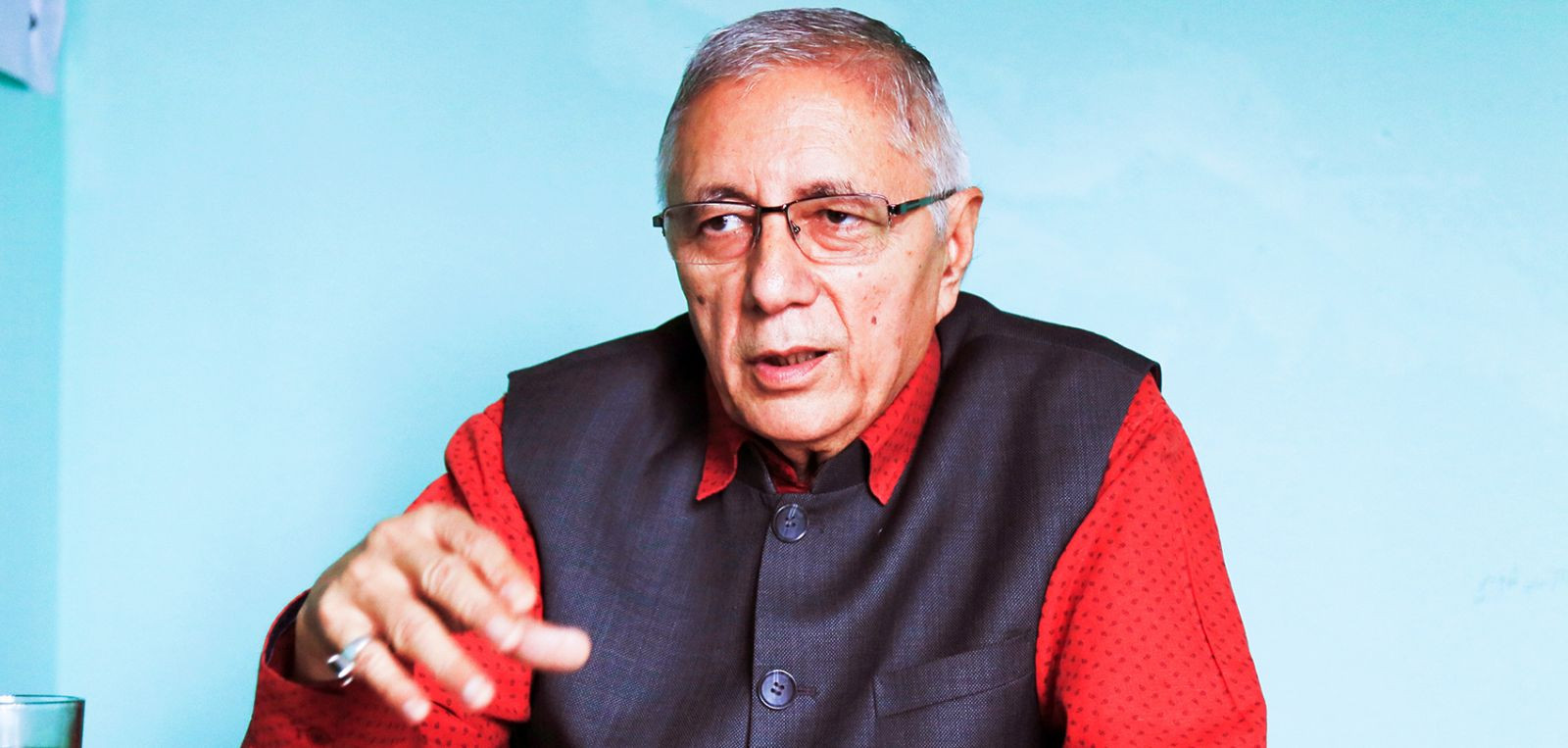 शेखर कोइराला, रवि लामिछाने, नेपाली कांग्रेस, गृहमन्त्री, राजीनामा विवाद, वैदेशिक रोजगार एशोसिएशन, संसद्, छानविन समिति, CIB,