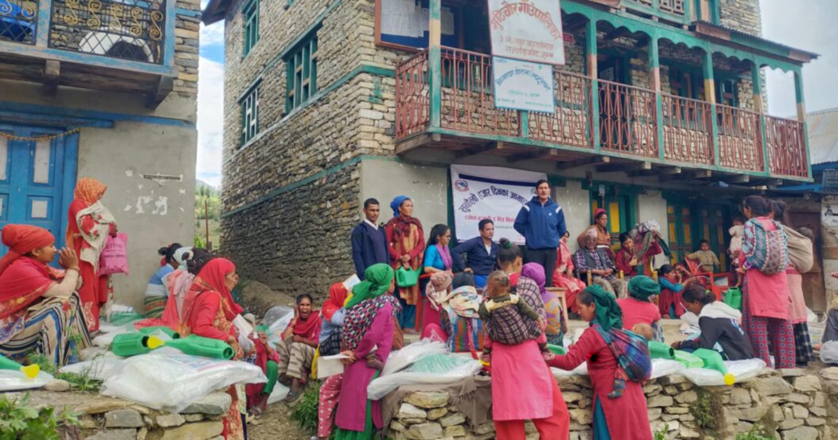 जुम्लामा गर्भवती आमालाई पोषणमा सुधारका लागि टनेलपाल वितरण