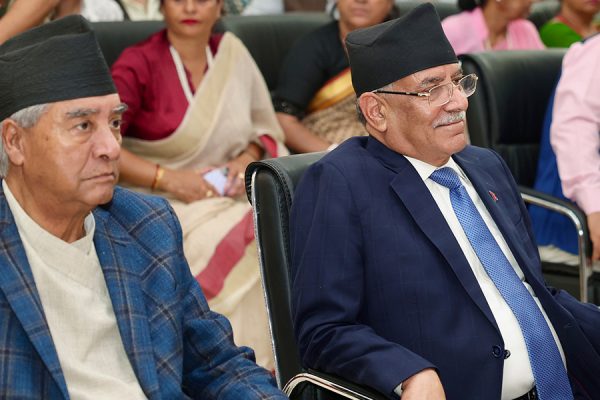 माओवादी केन्द्र र कांग्रेसको गठबन्धन टुट्यो : नेपालको राजनीतिक संकट