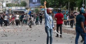 विद्यार्थीको प्रदर्शन चर्किदै गएपछि बंगलादेशमा कर्फ्यू जारी, देशभर सेना परिचालन