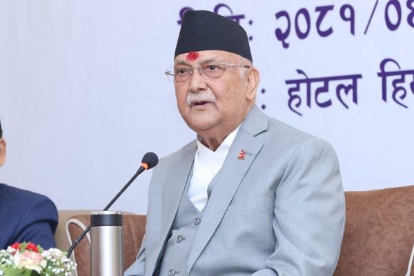 पानीजहाज र रेलमार्ग विस्तारमा प्रधानमन्त्री ओलीको चासो