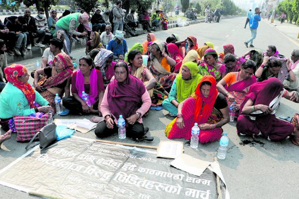 मिटरव्याज पीडितसँग ८ बुँदे सहमतिपछि आन्दोलन स्थगित