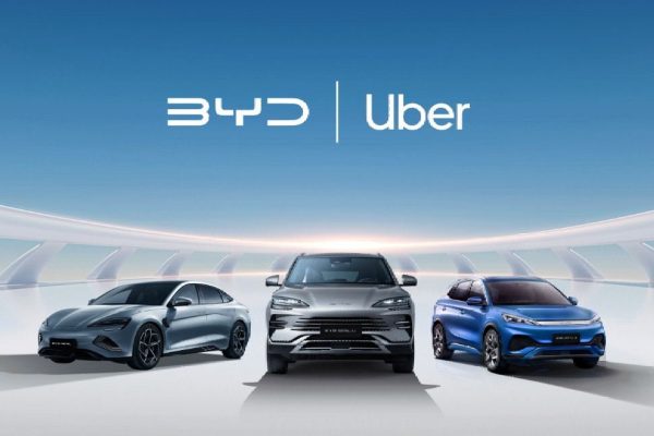 राइड सेयरिङ प्लेटफर्म उबरमा १ लाख बीवाईडी कार सामेल हुने