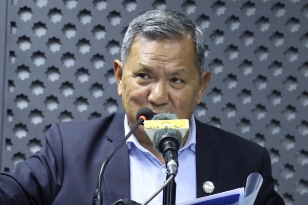 हाम्रो आकाश सुरक्षित छैनः सञ्चारमन्त्री गुरुङ