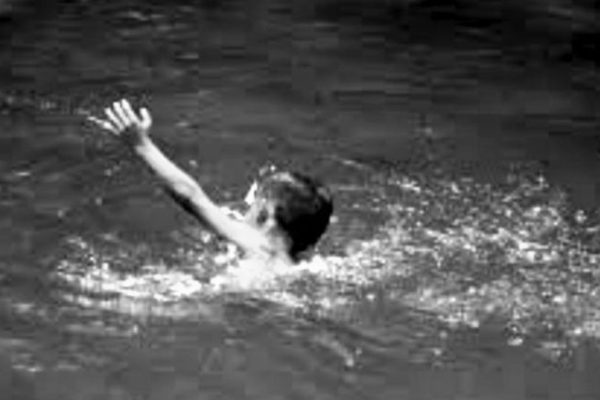 सर्लाहीमा नहरमा नुहाउने क्रममा डुबेर बालकको मृत्यु