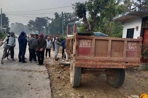 रुपन्देहीको तिलोत्तमामा ट्याक्टर दुर्घटना हुँदा चालकको मृत्यु भएको छ ।
