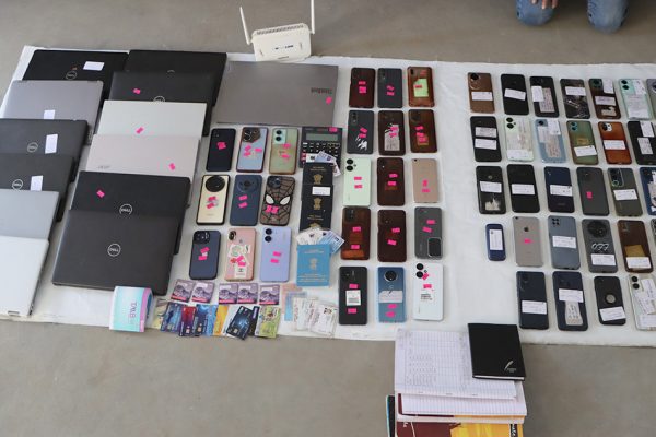 बूढानीलकण्ठमा अनलाइन जुवा खेलाउँदै २३ भारतीय नागरिक पक्राउ