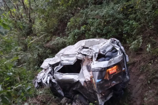 सिन्धुलीमा कार दुर्घटना : एकजनाको मृत्यु, पाँचजना घाइते