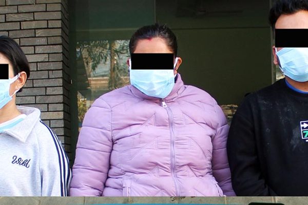 पोखरामा बहुमूल्य ढुंगाको प्रलोभनमा साढे १३ लाख ठगी, तीन जना पक्राउ