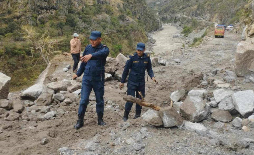 कर्णाली, कोशी र बागमतीका मुख्य ४ सडक पूर्णरुपमा अवरुद्ध