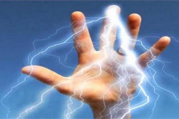 सप्तरीमा करेन्ट लागेर वृद्धाको मृत्यु, युवक झुन्डिएको अवस्थामा फेला