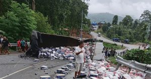 उदयपुरमा ट्रकको ठक्करबाट वृद्धको मृत्यु, सहचालक गम्भीर घाइते