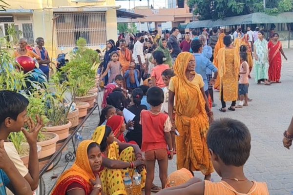 महोत्तरीमा विद्यालयको खाजामा छेपारो, ७० बढी विद्यार्थी अस्पतालमा