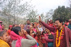गोकर्ण विष्ट सुन्दै–सुनाउँदै अभियान: गुल्मी–२ मा फरक शैलीमा